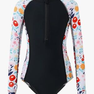 Long-Sleeve Floral Sleeve Black One-Piece Swimsuit